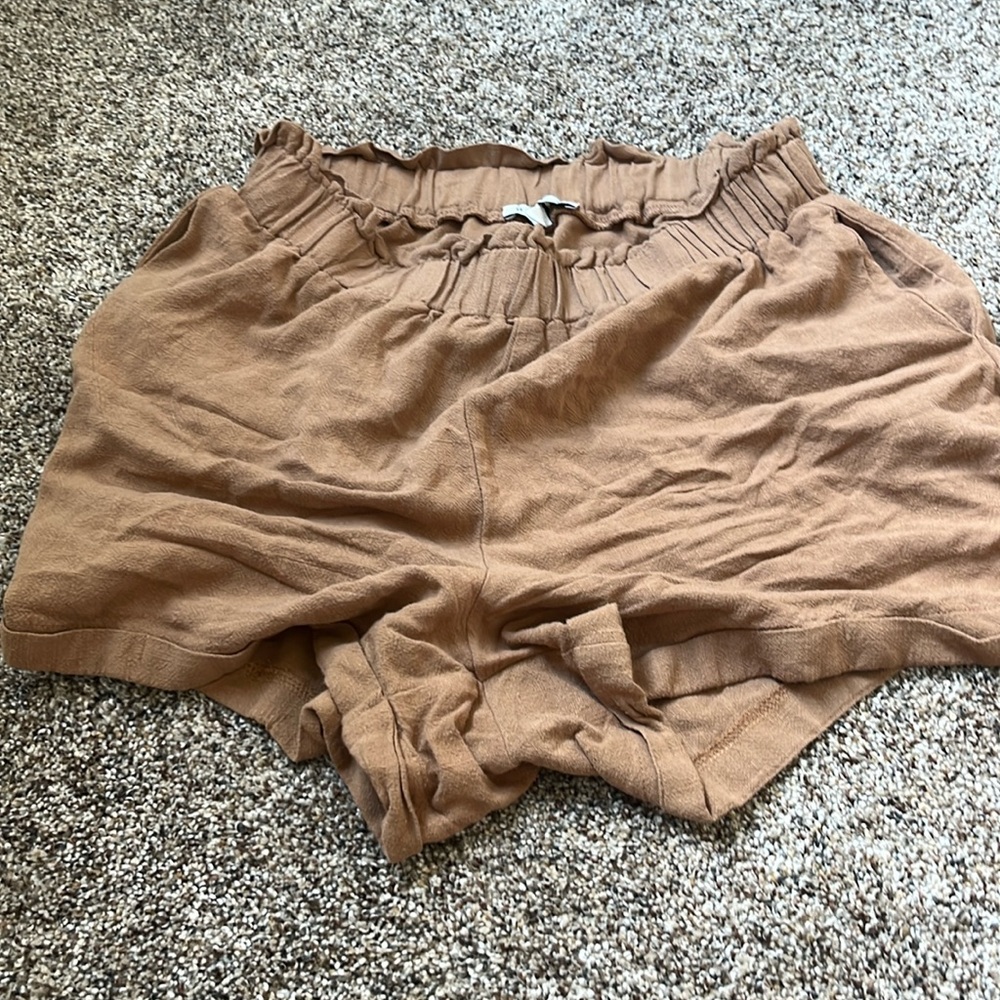Linen shorts